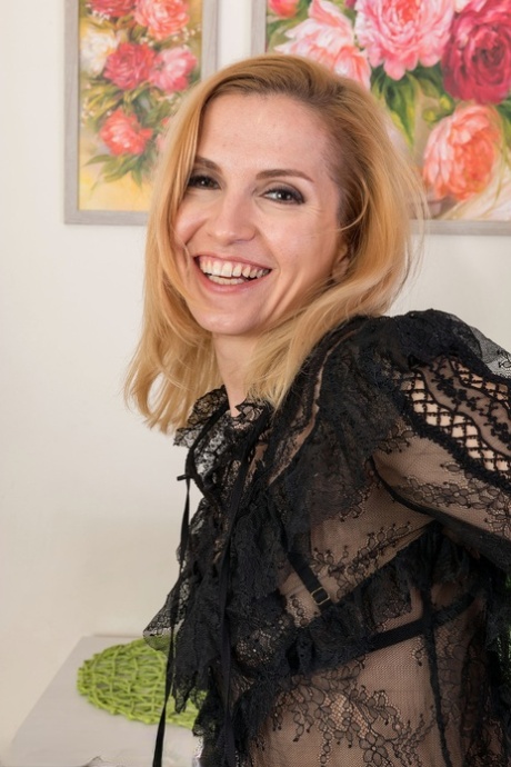 Alika Alba hd pornostjerne bilder