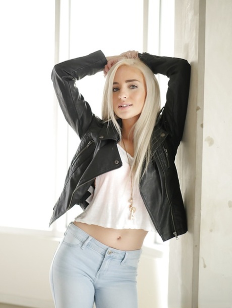 Naomi Woods pornostjerne galleri