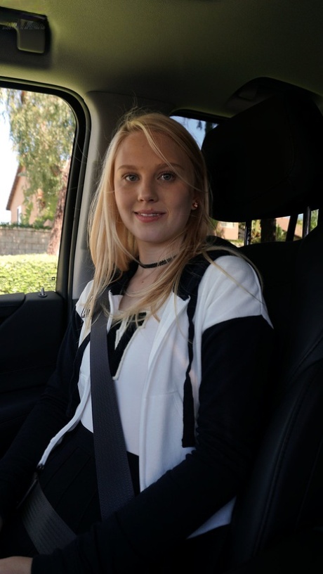 Lily Rader sexy stjerne bilde