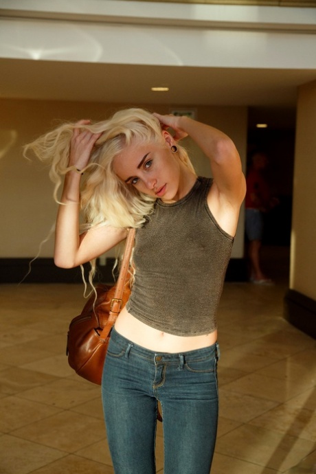 Naomi Woods stjerne bilde